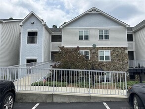 Building Photo - 158 Gallery Dr