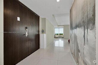 Building Photo - 607 Ocean Dr
