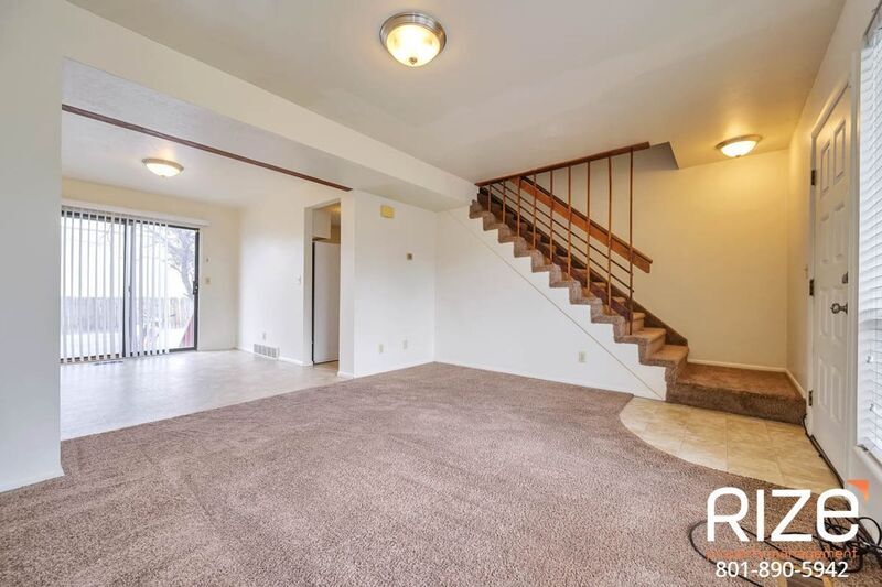 Primary Photo - 2734 S Edison St