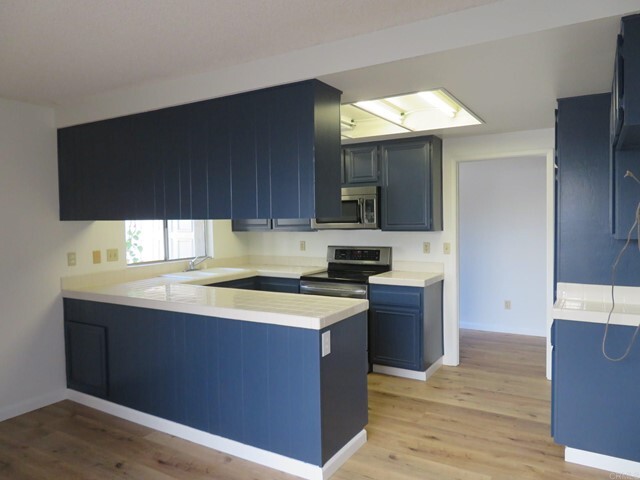 Building Photo - 290 Camino Vista Real