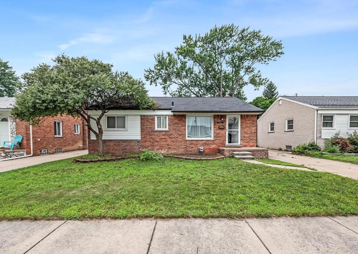 Foto principal - Updated Ranch with Bonus Space & Prime Loc...