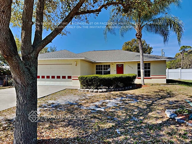 Building Photo - 5850 Lake Grove Dr