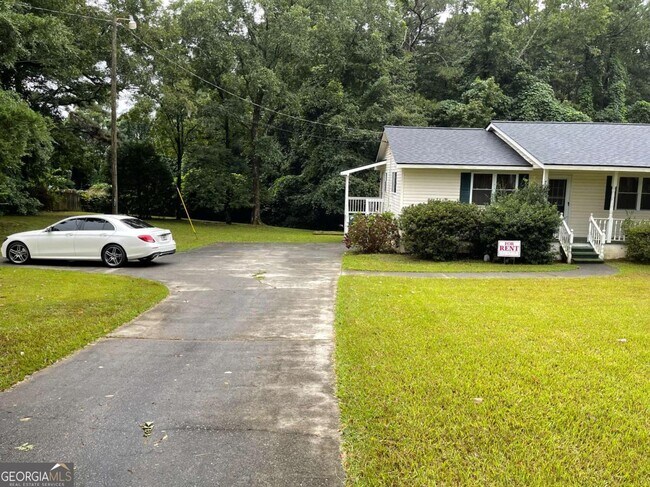 Building Photo - 1031 Rock Springs Rd