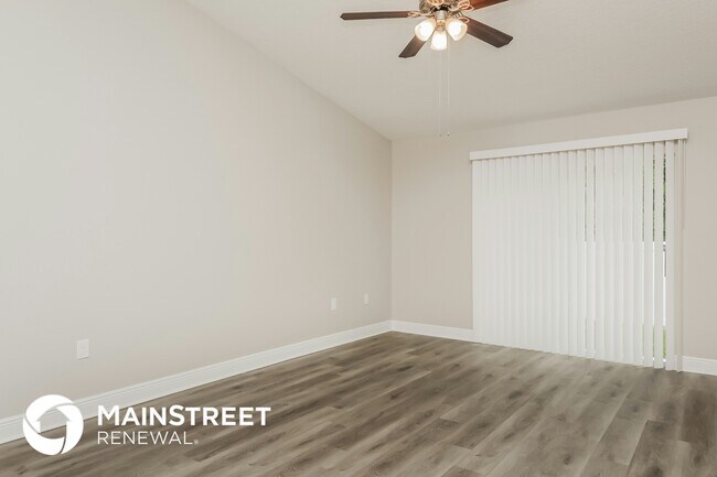 Foto del edificio - 463 Columbia Ct