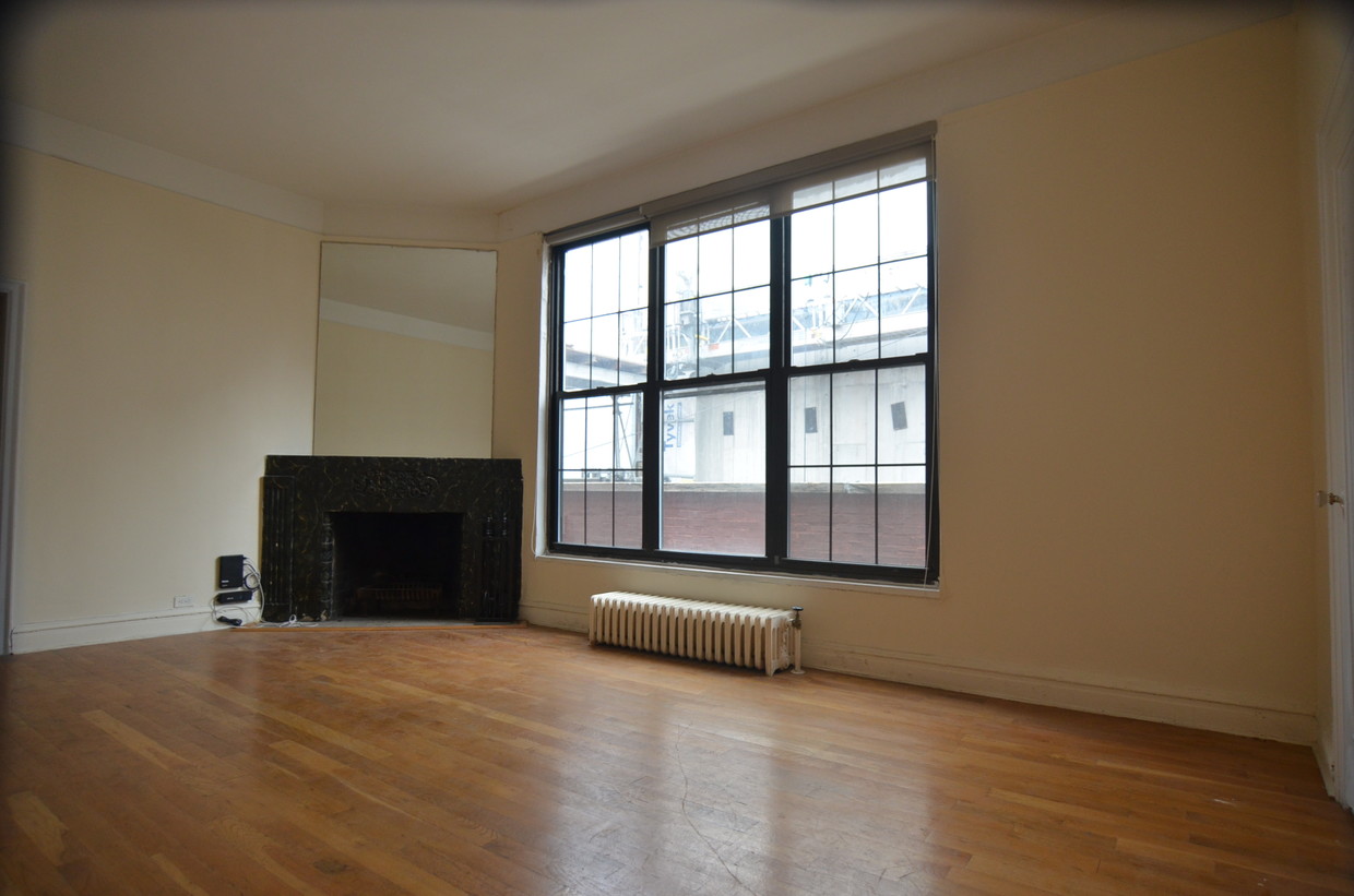 Primary Photo - 455 W 34th St