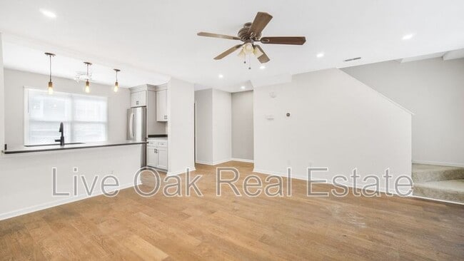 Foto del edificio - 519 W 20th St