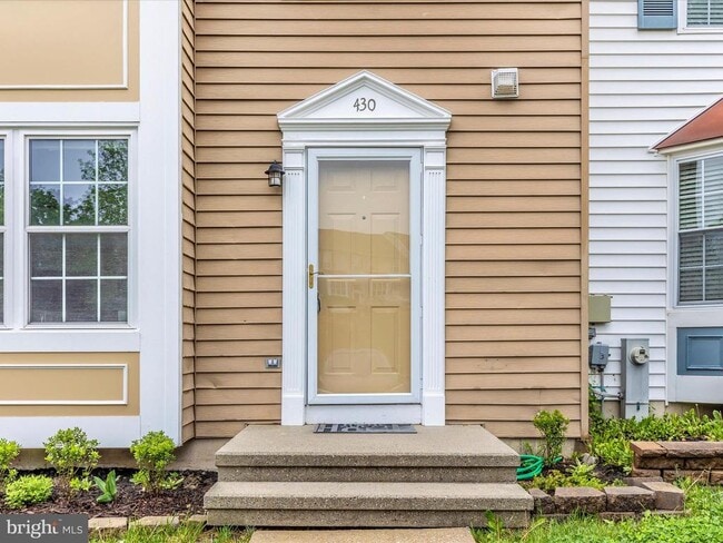Building Photo - 430 Spalding Ct