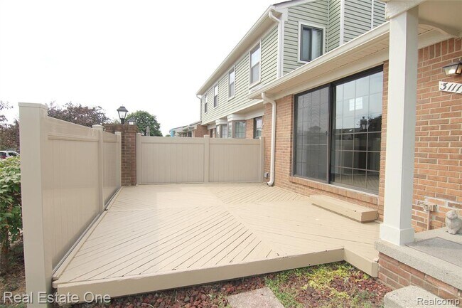 Foto del edificio - 31119 Country Bluff