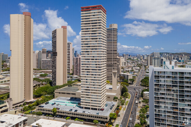 Building Photo - Regency Tower