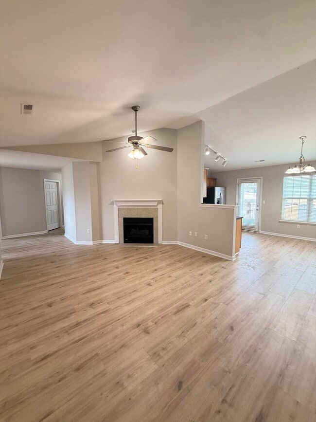 Building Photo - 157 Palmer Dr