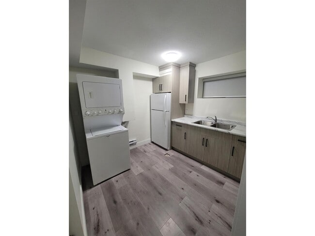 Building Photo - 3010 Cassiar Ave