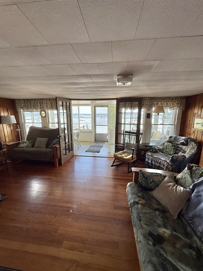 Building Photo - 65 Sebago Rd