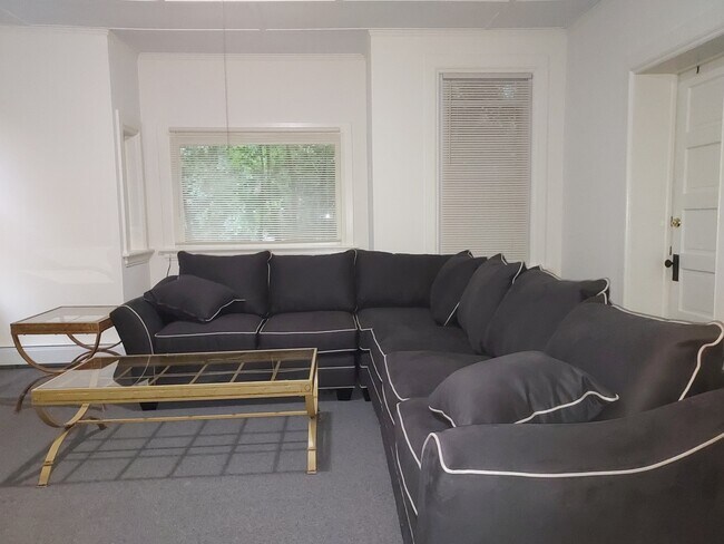 Foto del edificio - 125 Highland Pl