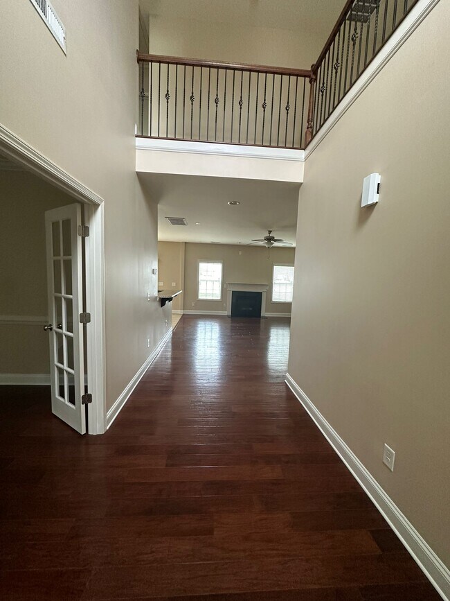 Building Photo - 3708 Cottesmore Dr