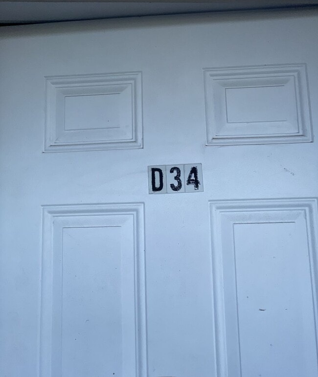 Building Photo - 2 Bed/1 Bath, Ground Floor Condo at Palms ...
