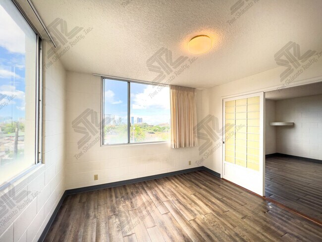 Foto del edificio - 1 bedroom , 1 bathroom, 1 Parking in Build...