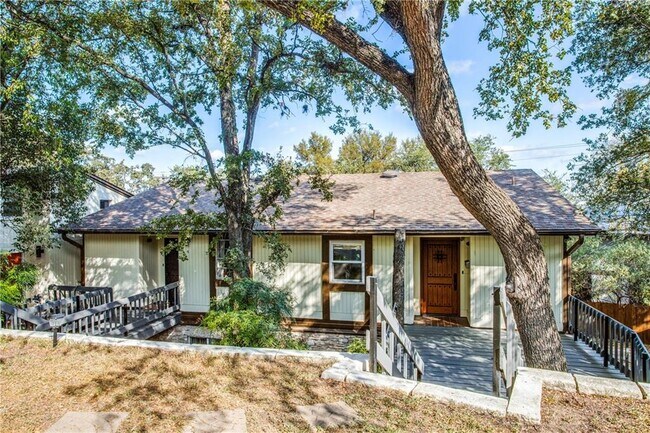 Building Photo - 2200 Spring Creek Dr