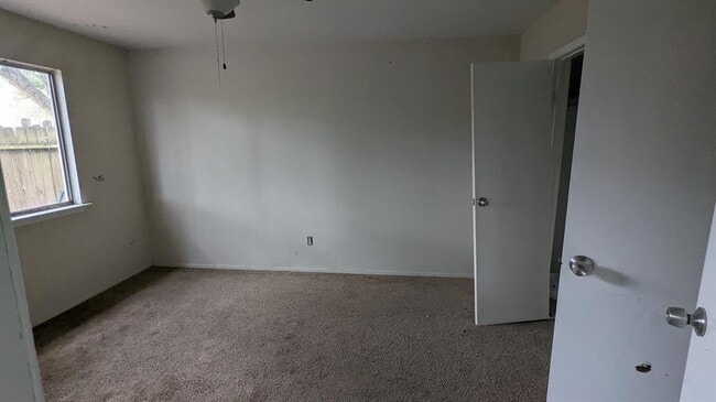 Building Photo - 13311 Blazey Dr