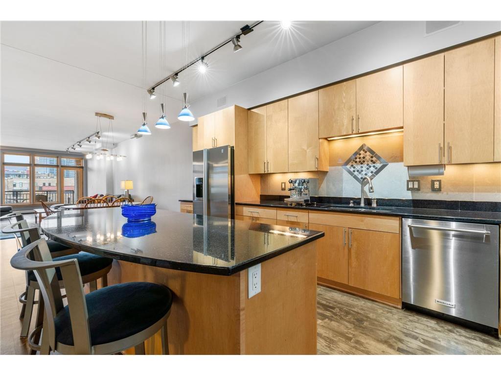Primary Photo - 111 N 4th Ave