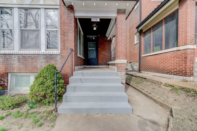 Building Photo - 3939 Utah St