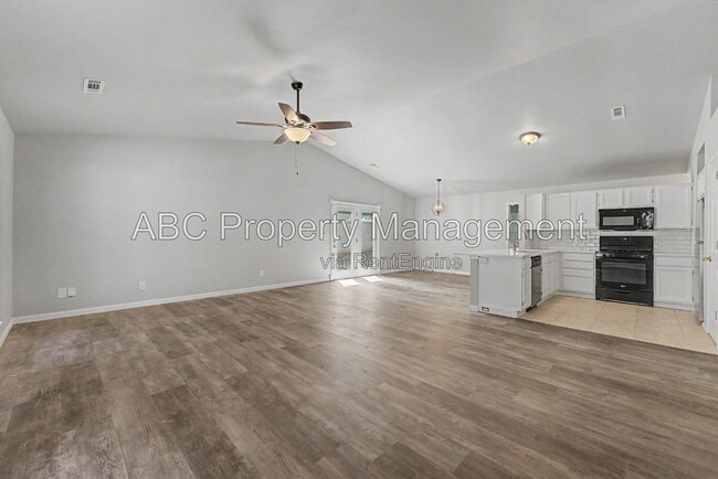 Building Photo - 3345 W Essex Dr