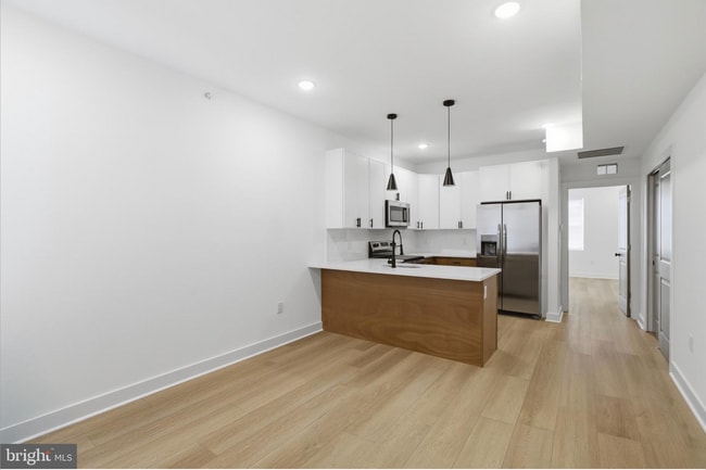 Building Photo - 2223 N 22nd St