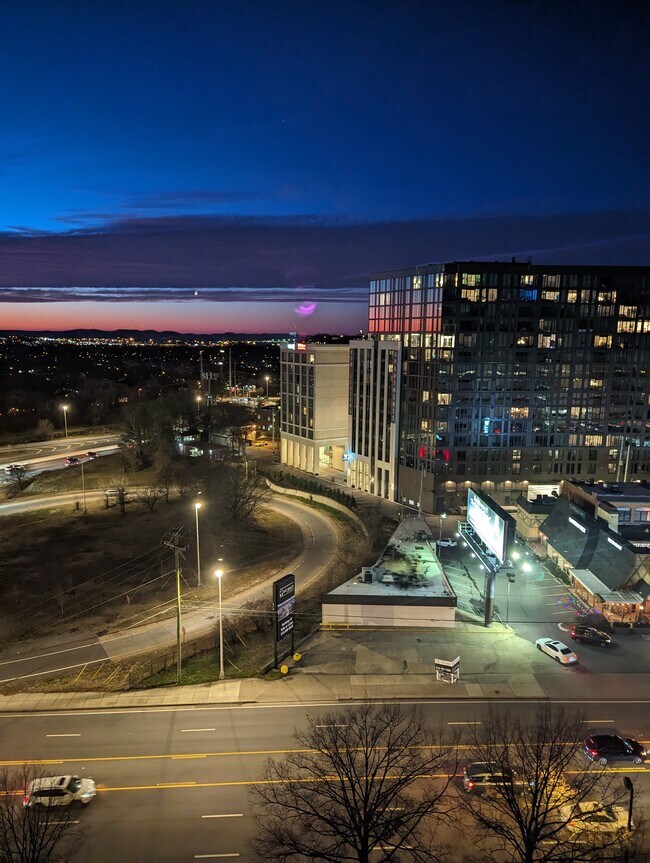 Foto del edificio - 3415 West End Ave