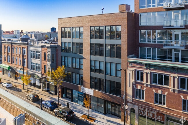 Building Photo - 1962-1966 N Milwaukee Ave