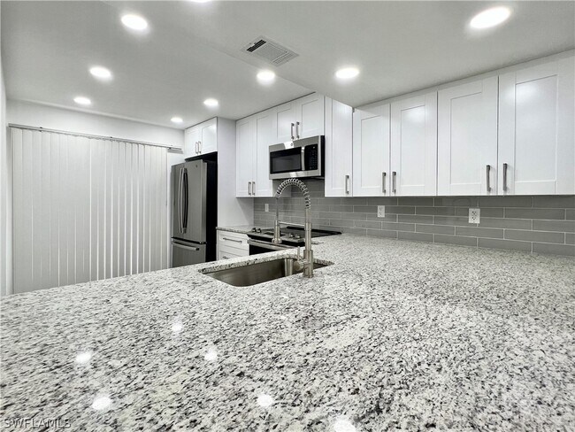 Building Photo - 4250 Jack Frost Ct