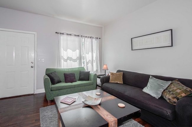 Photo - 906 Greenwood Avenue Northeast - D Apartment