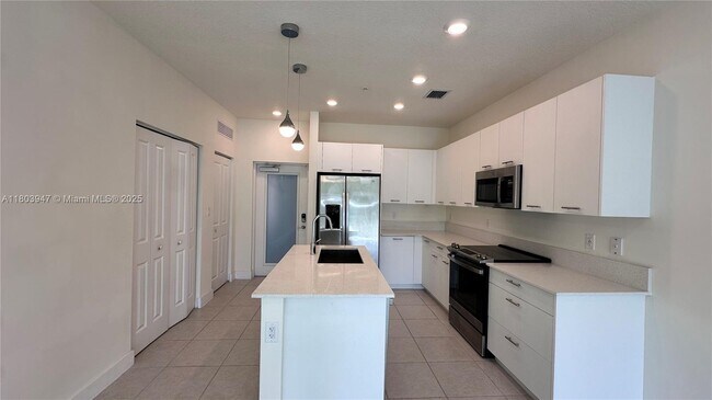 Foto del edificio - 8001 NW 41st St