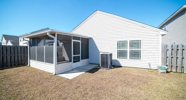 Foto del edificio - 3 bed 2 bath