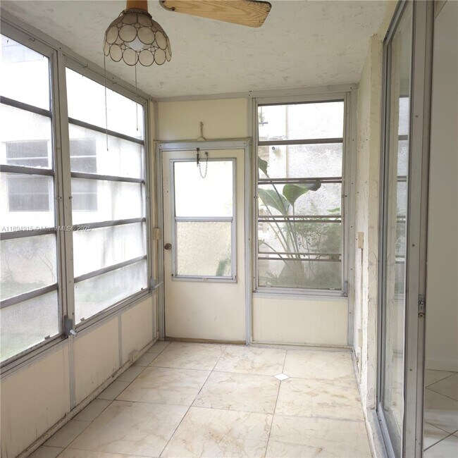 Foto del edificio - 3000 NW 48th Terrace