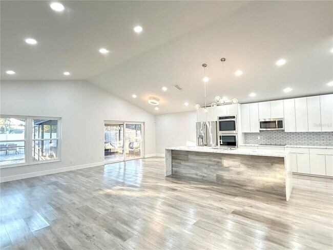 Foto del edificio - 2131 Morrilton Ct