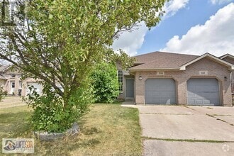 Building Photo - 1144 Settlers St