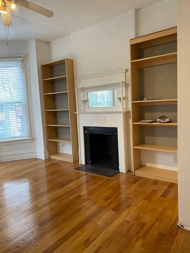 Foto del edificio - 2428 N Lincoln Ave