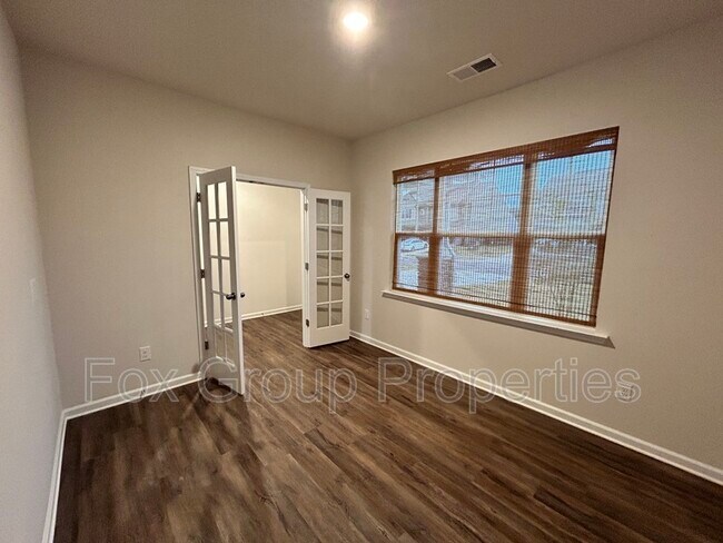 Building Photo - 127 Port Bow Dr
