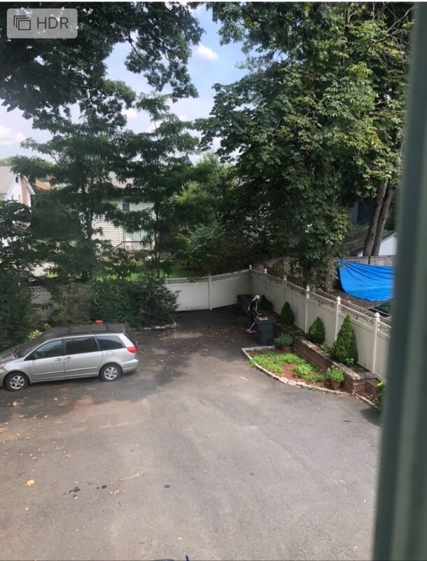 Primary Photo - 41 Carteret St