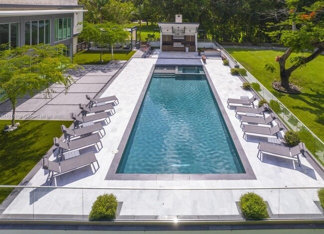 Building Photo - 14305 Stirling Rd