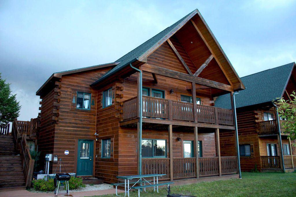 459 Overlook Ct, Warrens, WI 54666 Townhome Rentals in Warrens WI