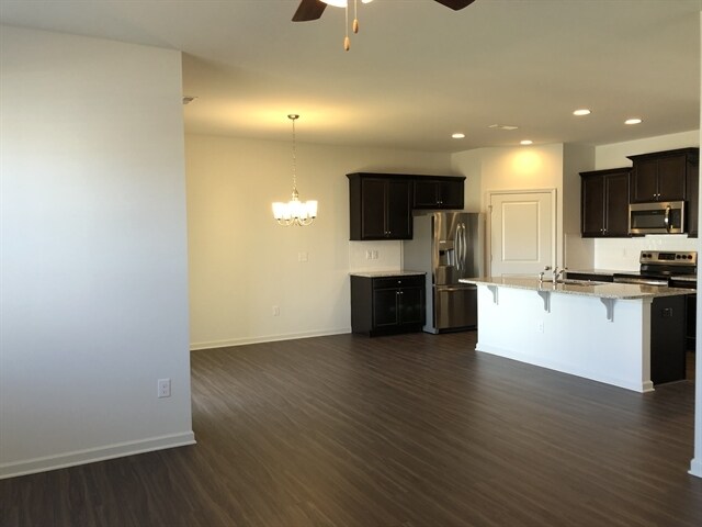 Building Photo - 44 Prairie Street