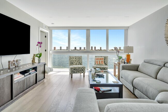 Foto del edificio - 301 Lake Shore Dr