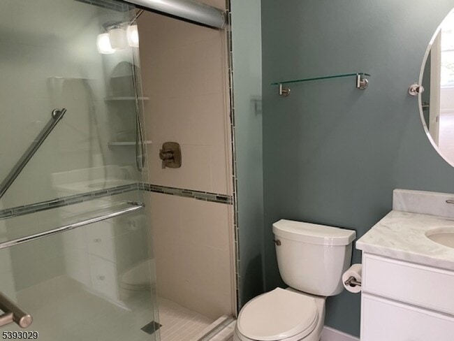 Foto del edificio - 710 Brittany Dr