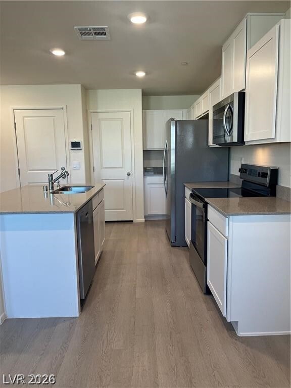 Foto del edificio - 1578 Dom River Dr