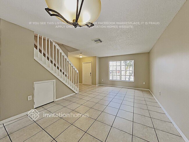 Foto del edificio - 16312 SW 102nd St