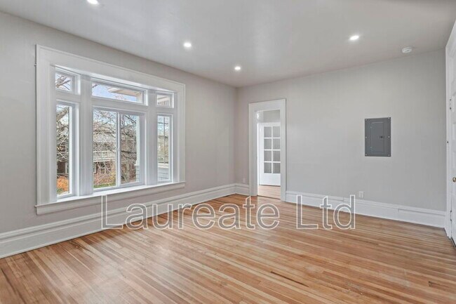 Foto del edificio - 1058 N Pearl St