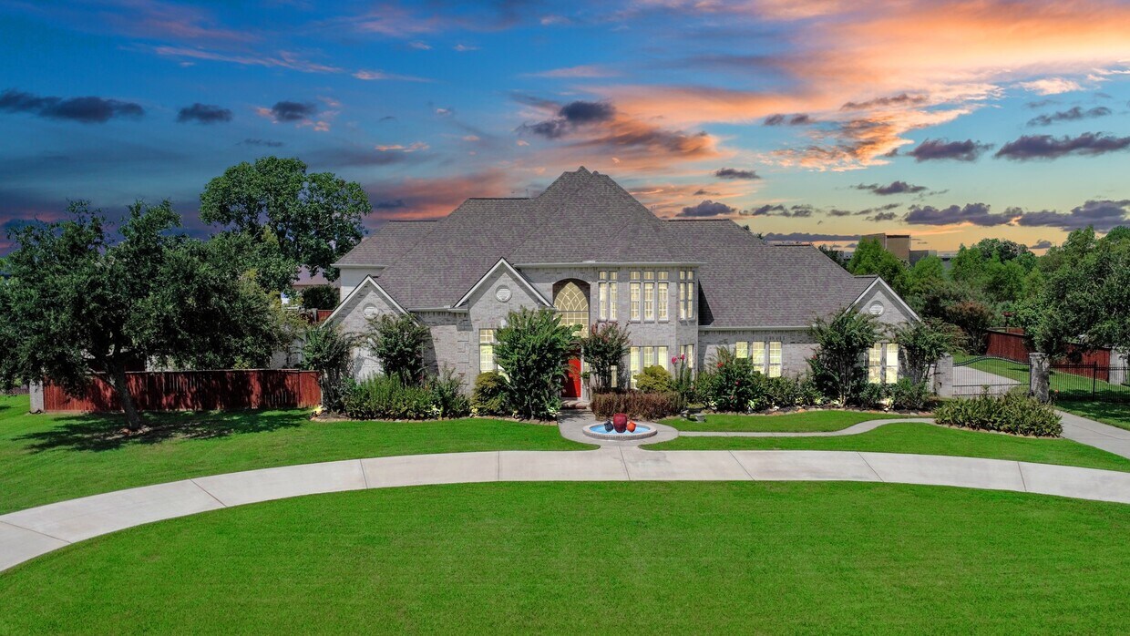 Foto principal - 1904 Stonegrove Ct