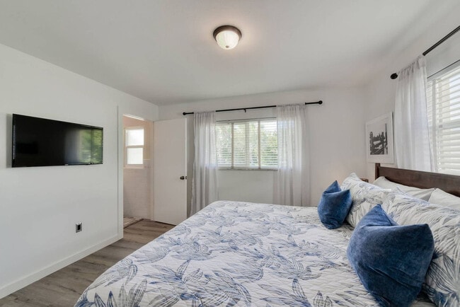 Building Photo - 228 Curacau Dr