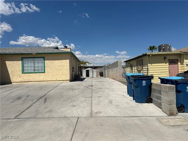 Foto del edificio - 608 Palmhurst Dr