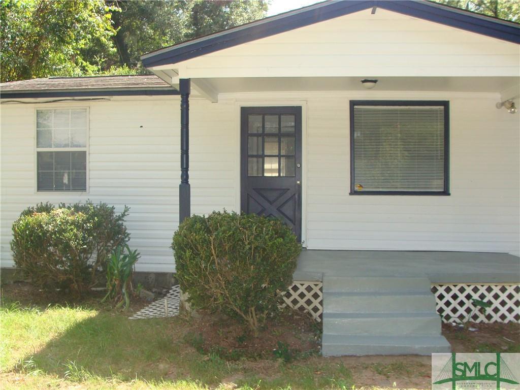 Primary Photo - 316 Edgewater Rd